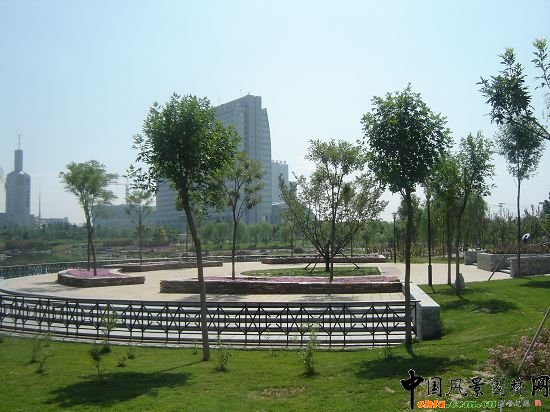 休閑廣場.jpg