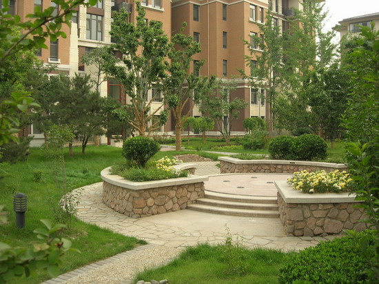 2008社會(huì)精品工程之萬城華府1?、2?地園林景觀工程