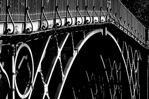 英國鐵橋峽谷 中國風景園林網