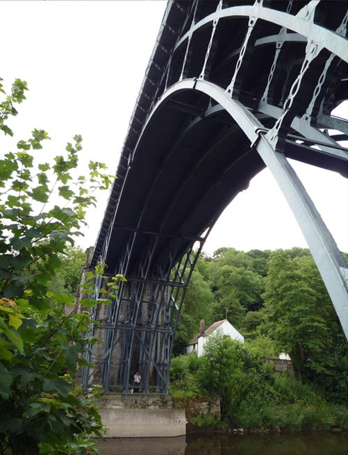 英國鐵橋峽谷 中國風景園林網