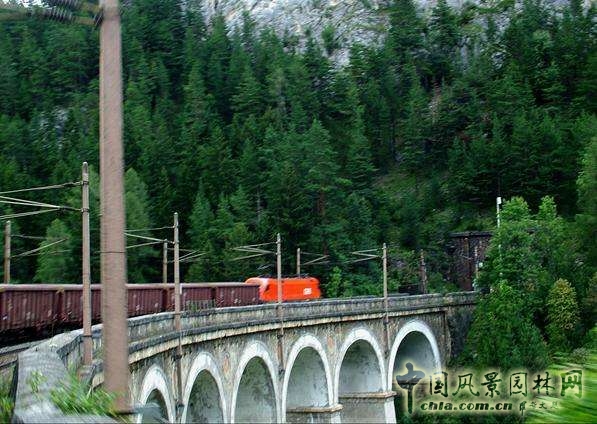 塞默靈鐵路 中國風景園林網(wǎng)