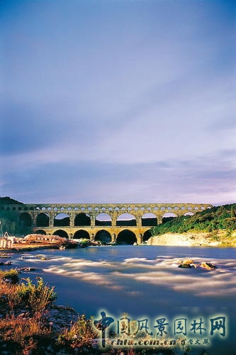 加爾橋 中國風(fēng)景園林網(wǎng)