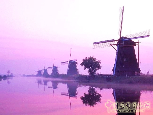 荷蘭風車群 中國風景園林網(wǎng)