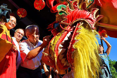 海外過年 迪拜帆船酒店 海外慶春節(jié)活動