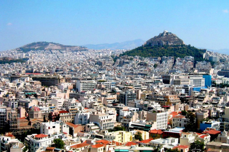雅典