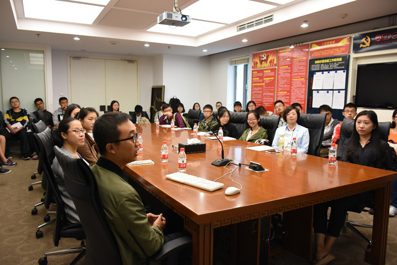 上海交通大學(xué)組織2016級新生赴上海景觀企業(yè)參觀交流