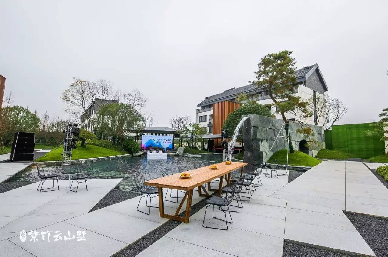 一場冷艷的園林音樂會