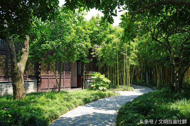 中國(guó)四大名園之一：個(gè)園