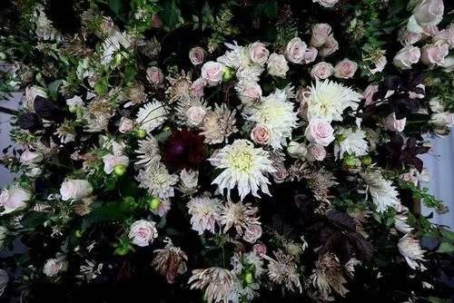 時尚、藝術、花卉 一場盛開的對話
