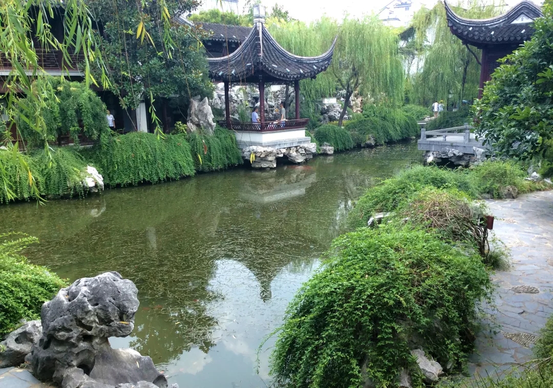 瞻園的驕傲與放縱——新瞻園的放縱