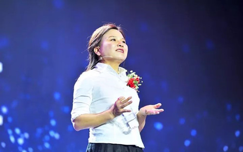 何巧女的"風(fēng)頭"