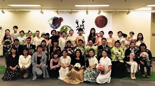 全日本華人花藝協會舉辦花展 