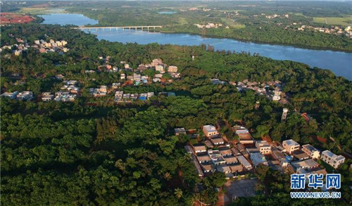 海口：濕地入城美如畫(huà)