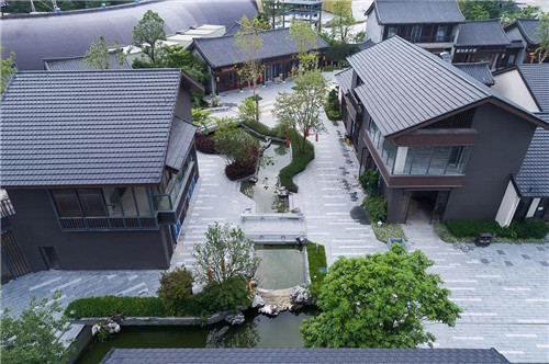 禪緣此地，不向遠(yuǎn)方——新興禪域小鎮(zhèn)