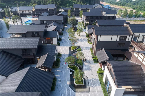 禪緣此地，不向遠(yuǎn)方——新興禪域小鎮(zhèn)