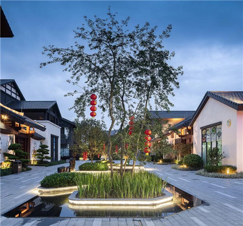 禪緣此地，不向遠(yuǎn)方——新興禪域小鎮(zhèn)
