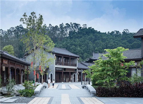 禪緣此地，不向遠(yuǎn)方——新興禪域小鎮(zhèn)