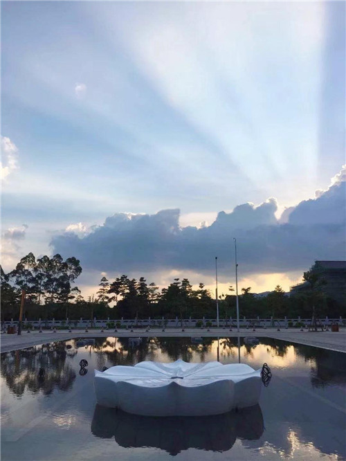 禪緣此地，不向遠(yuǎn)方——新興禪域小鎮(zhèn)