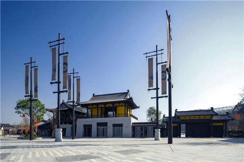 禪緣此地，不向遠(yuǎn)方——新興禪域小鎮(zhèn)