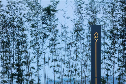 禪緣此地，不向遠(yuǎn)方——新興禪域小鎮(zhèn)