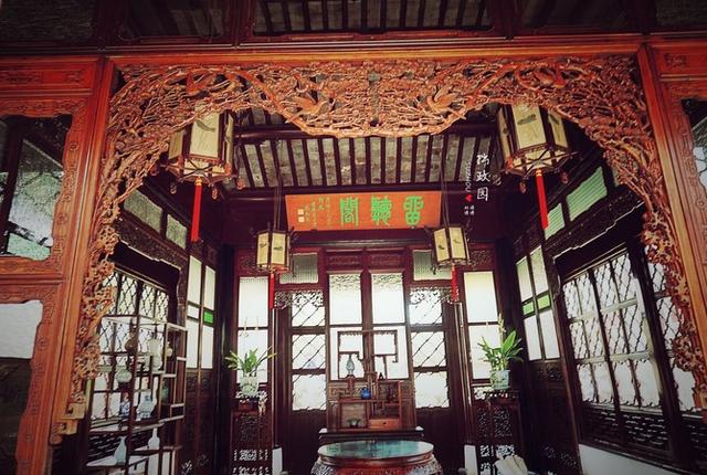 中國傳統建筑裝飾構件——“飛罩”的藝術魅力