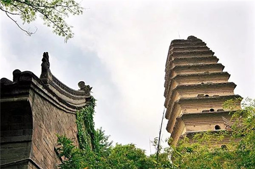 西安小雁塔的“不倒傳說”