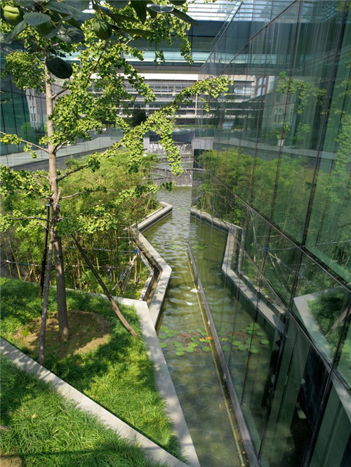 集一切可用節能措施于一身，這座建筑讓空調下崗？