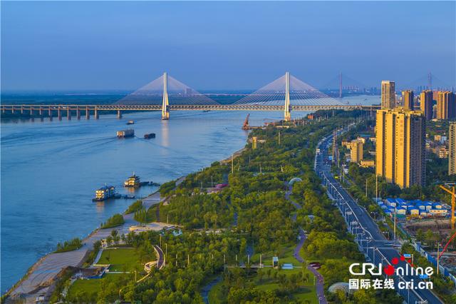 武漢青山區：從老鋼廠區到長江“綠帶”