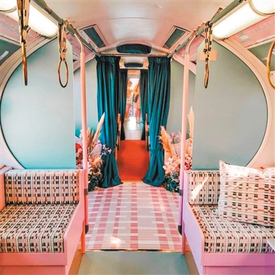 倫敦地鐵新設(shè)計(jì)宛如走入電影場(chǎng)景