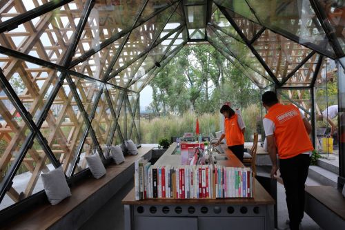 從“工業銹帶”到“生活秀帶”：黃浦江岸線轉型記