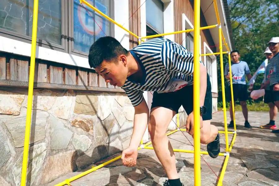 軍事元素與生態(tài)景觀相交融，寶山舉辦“軍地融合”定向賽