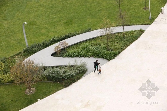 Balmori Associates設計的巴克斯廣場 中國風景園林網