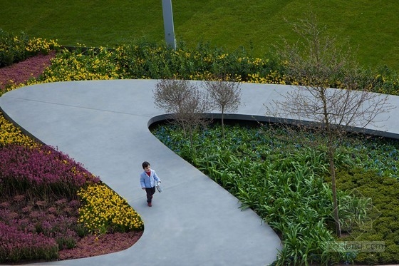 Balmori Associates設計的巴克斯廣場 中國風景園林網