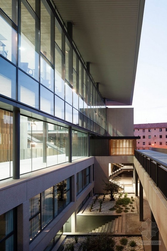 西班牙塞戈維亞大學校園