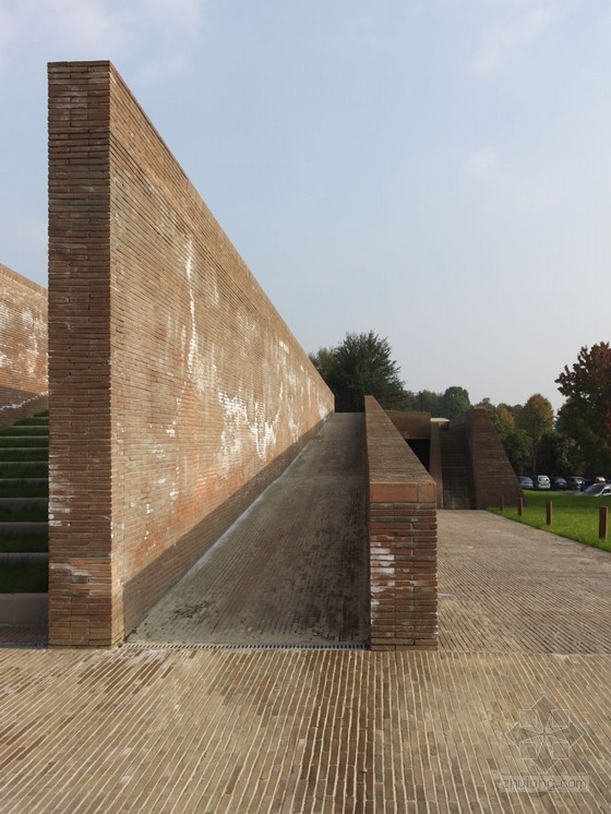 Archea設(shè)計(jì)的意大利Merate廣場(chǎng)