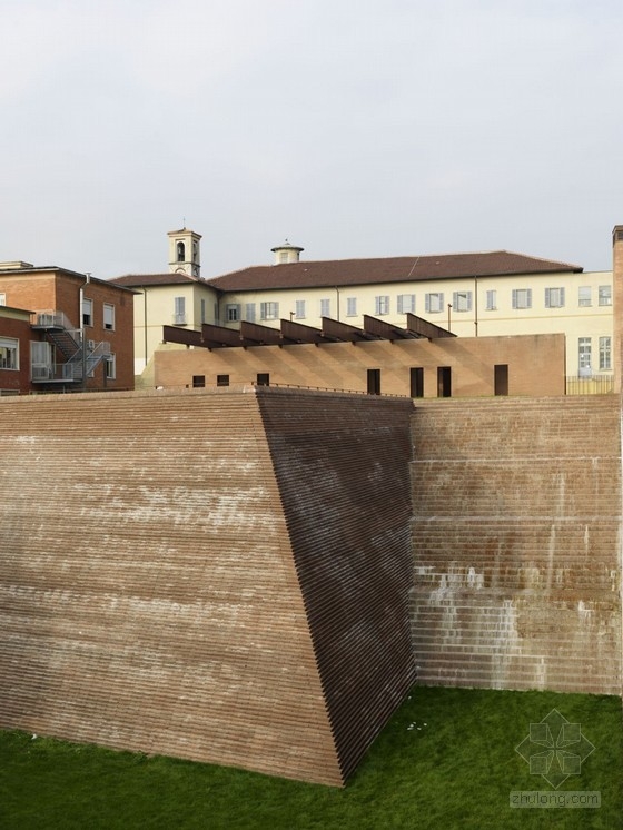 Archea設(shè)計(jì)的意大利Merate廣場(chǎng)