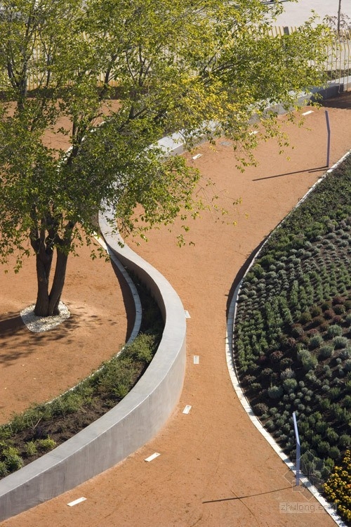 西班牙格蘭納達(dá)的ERAS DE CRISTO公共空間場(chǎng)地規(guī)劃