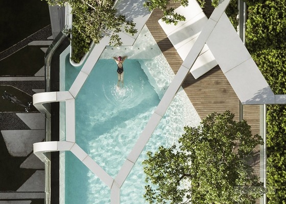TROP設計的曼谷屋頂泳池