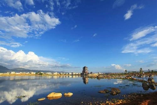 青華海回歸山間盆地是城市發展智慧