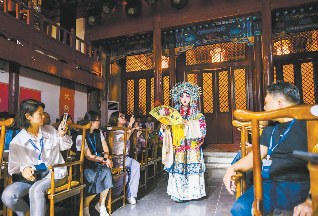 北京會館集中的前門東區，正在經歷怎樣的蛻變？